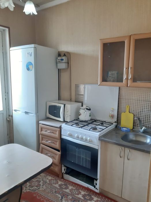 Сдаётся 2-комн., 5 этаж, 10 мкр.