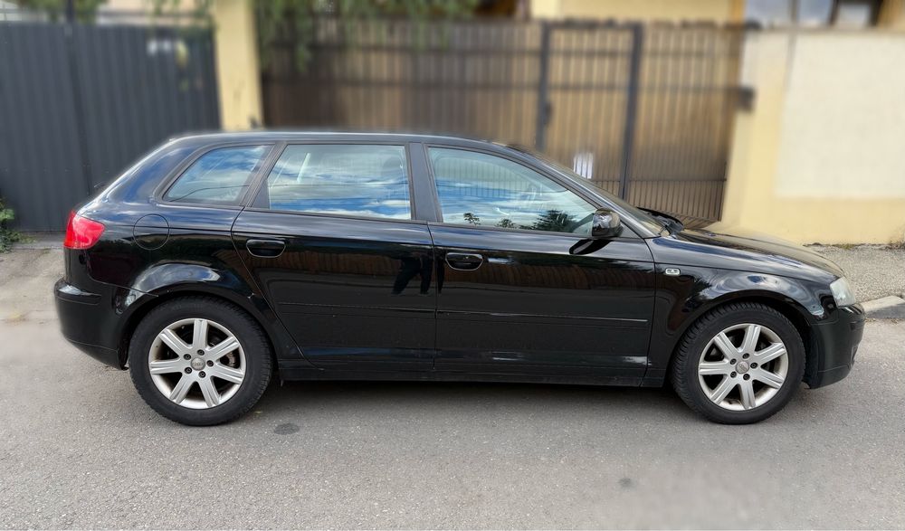 VAND Audi A3 ( an 2007 cu multe dotări )