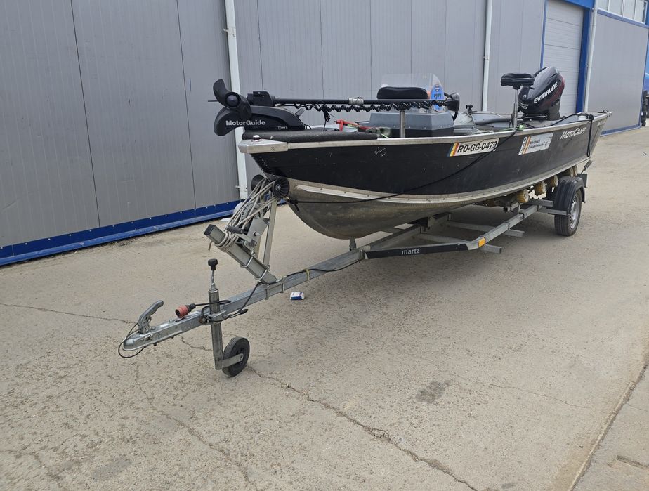 Barca de aluminiu Motocraft 470