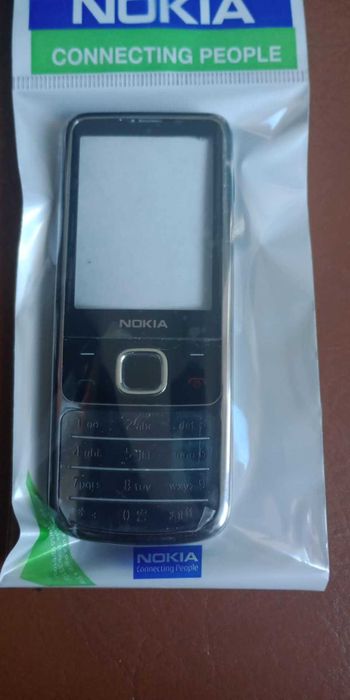 Vand carcasa completa si originla pt Nokia 6700c