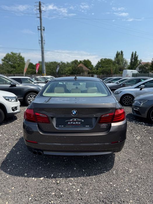 BMW Seria 5 BMW 520 D automată