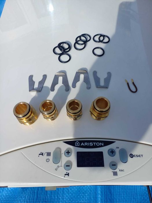 ARISTON centrala in condensare/pentru piese de schimb