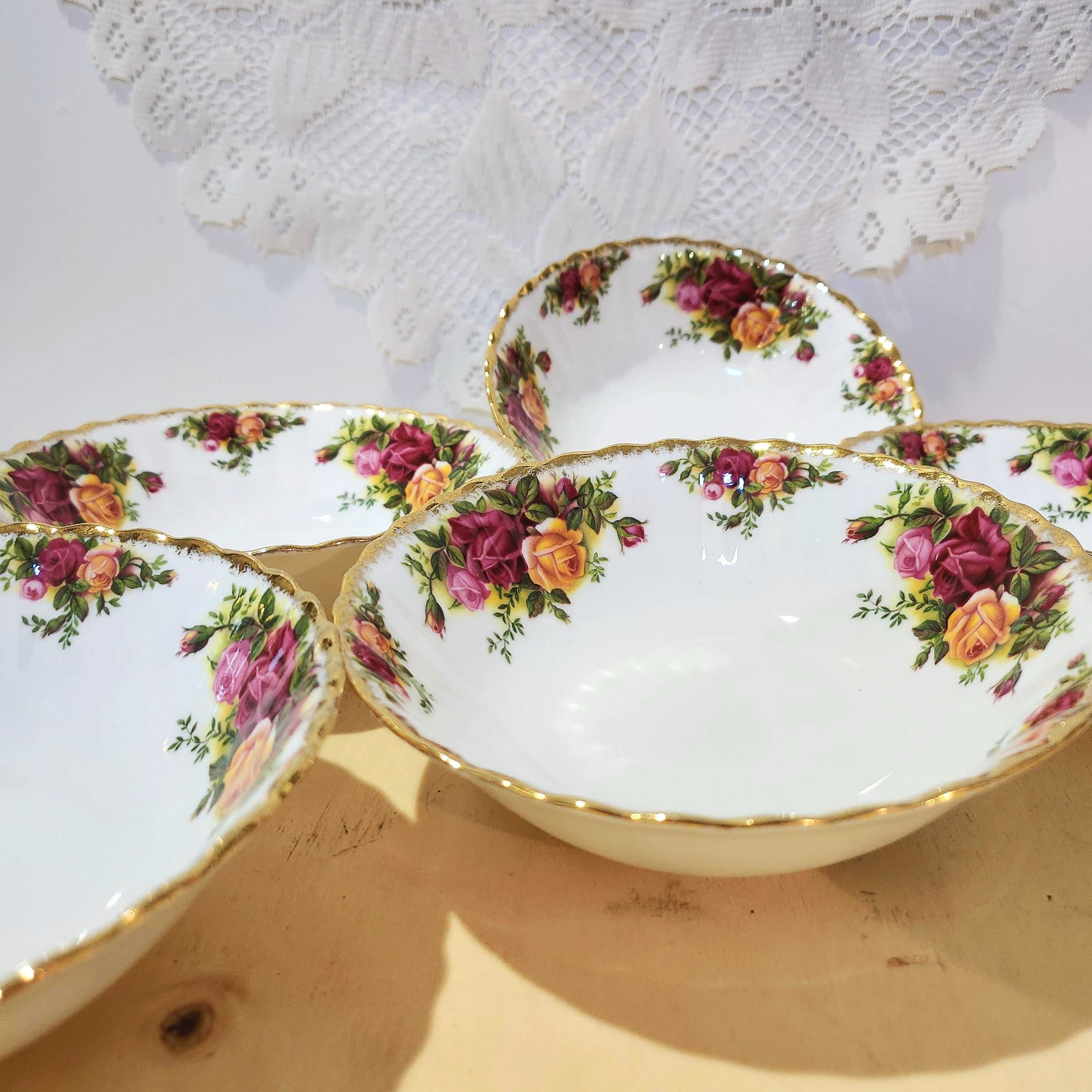 Комплект от шест купички Royal Albert "Old Country Roses"