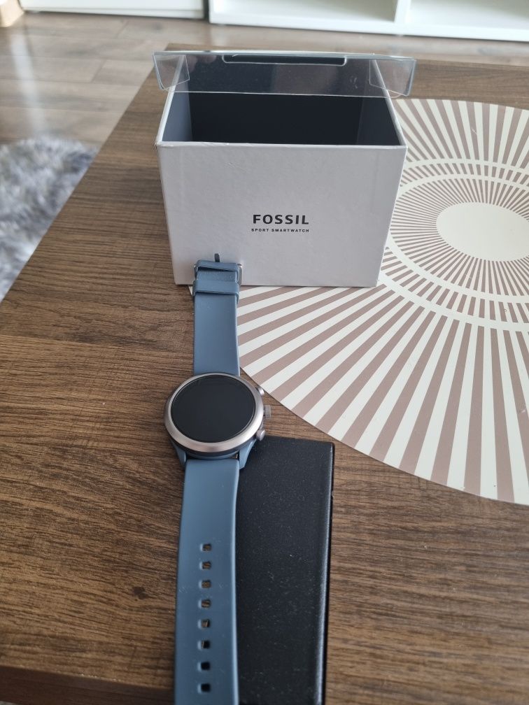 Ceas smartwatch fossil