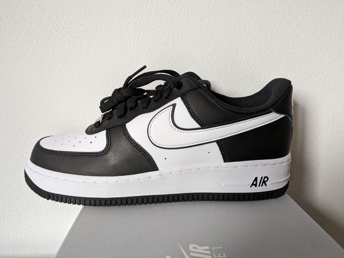 Air force 1 black and white