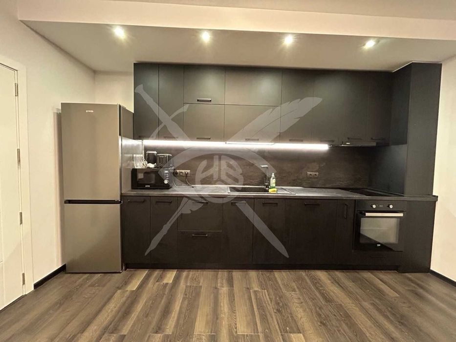 Дава се под наем Тристаен апартамент в София, Малинова долина - 90 кв.м за 1000 € - Снимка #1