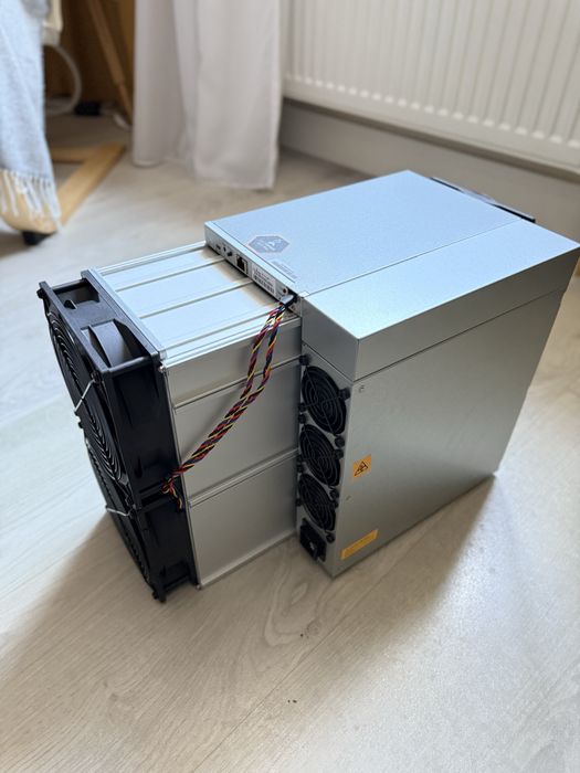Vand Asic Bitmain Antminer S21+ / S21 Pro / S21 XP Bitcoin hosting BTC