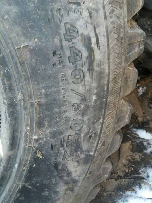 Cauciucuri tractor pentru asfalt 440/80R24