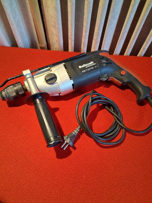 Bormașina cu percuție