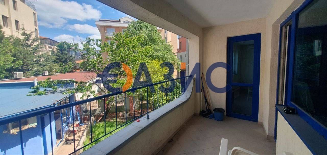Продава се Двустаен апартамент в к.к. Слънчев бряг - 67 кв.м за 993 €/кв.м - Снимка #4
