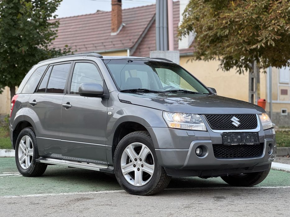 Suzuki Grand Vitara 2008 1,9 diesel 129 cp. 4x4 la buton