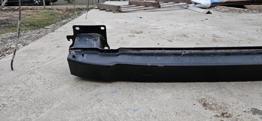 Armătură traversa Passat B 8.5