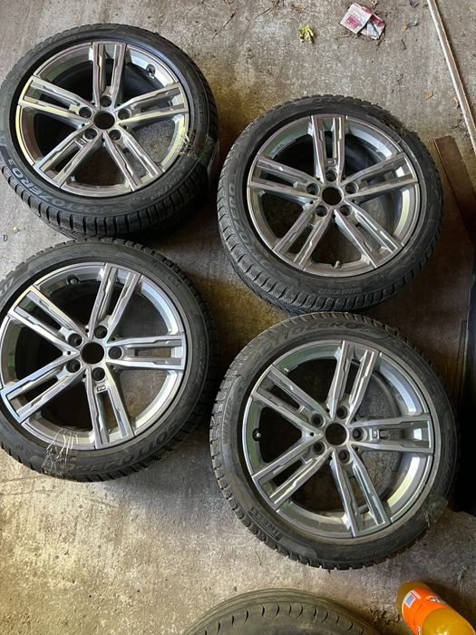 Jante originale BMW M packet 17’ Cauciucuri iarna Pirelli 225/45/R17