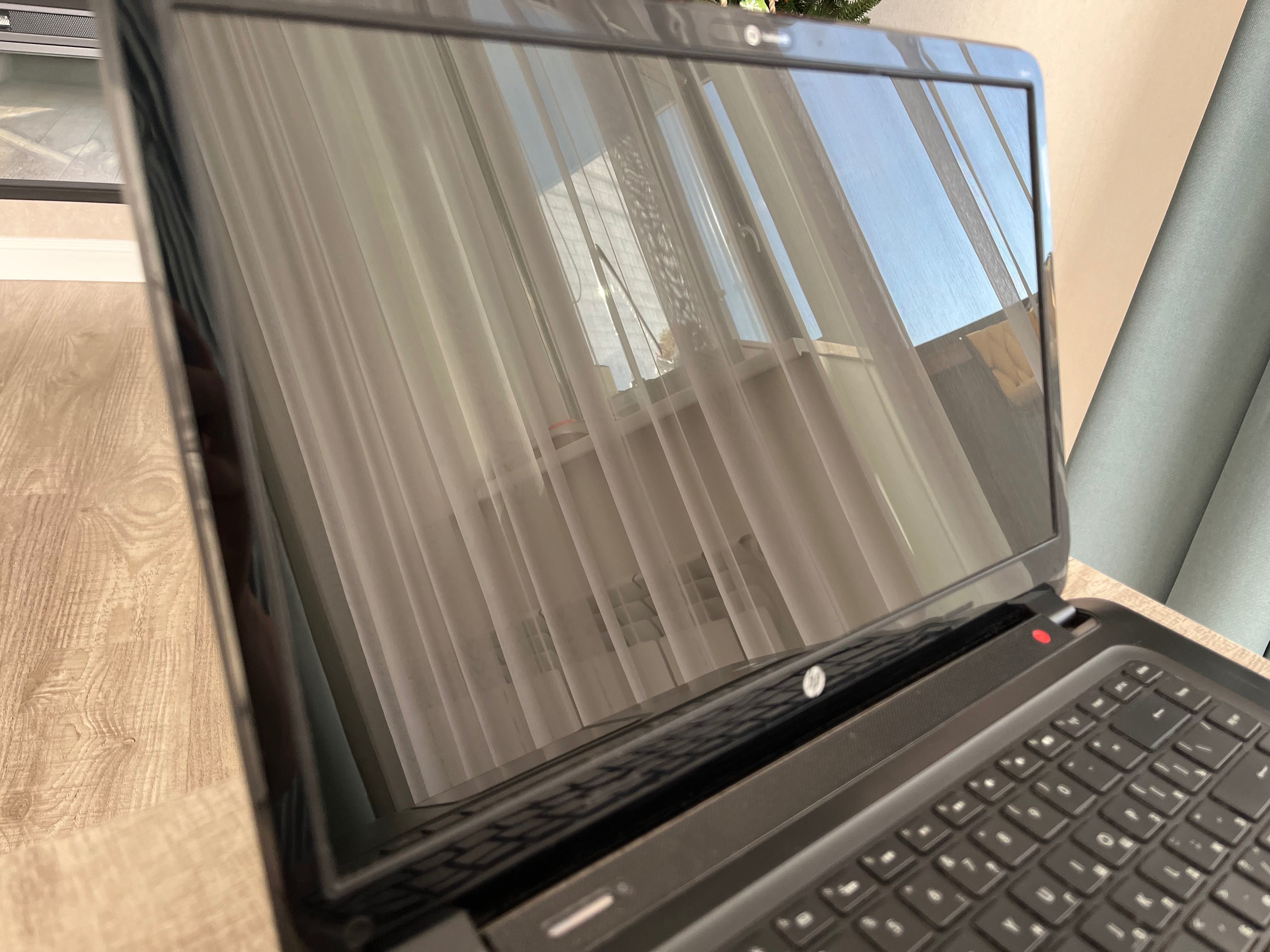 Ноутбук HP ENVY Core i5, SSD, диагональ 15,6