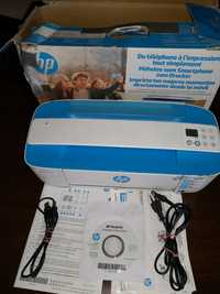 Продавам,
Работещ в отлично състояние
 HP DeskJet 3700 All-in-One