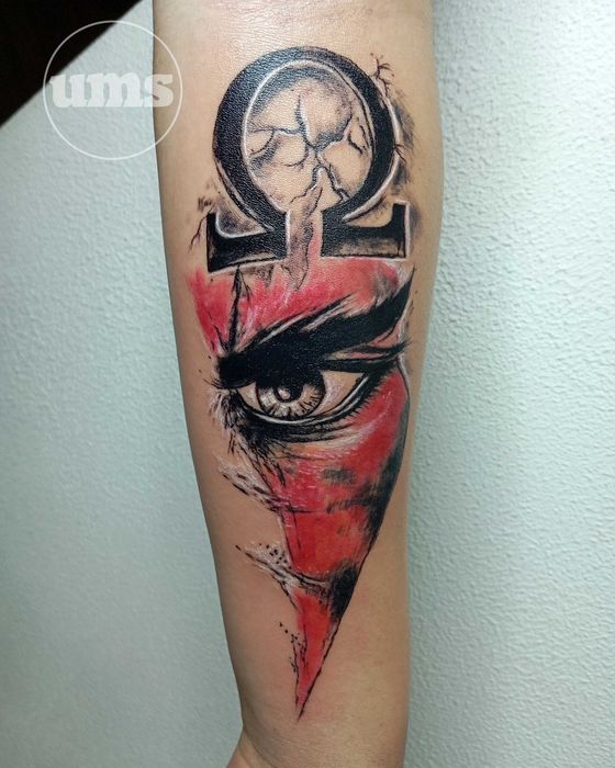 Tatuaje artistice în Cartierul Latin (Prel. Ghencea)