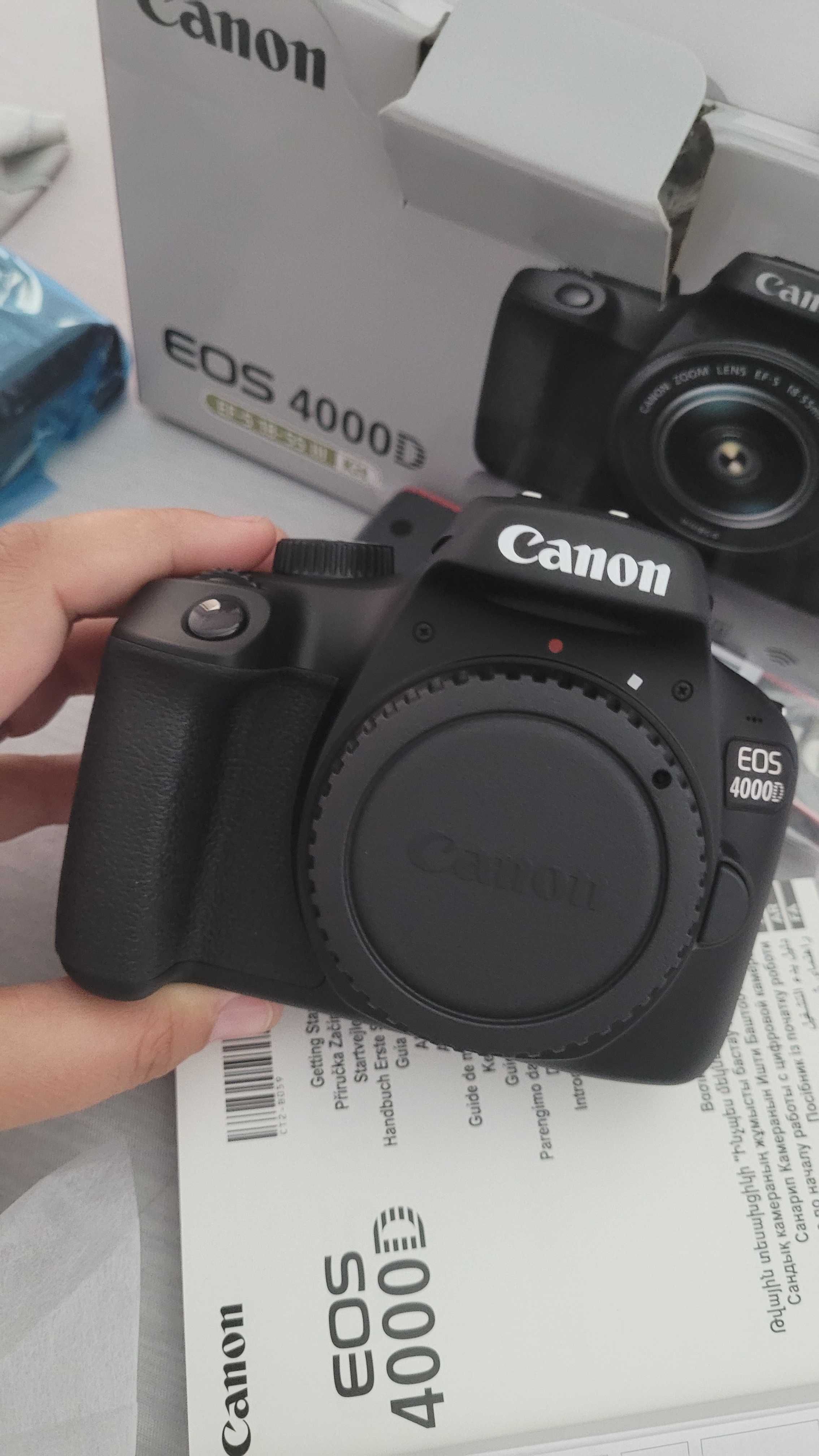 Aparat foto DSLR Canon 4000D 18.7Mpx Kit EF-S 18-55mm DCIII Nou