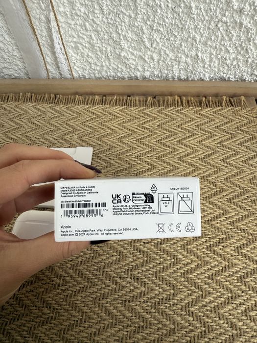 Apple Airpods 4 ОРИГИНАРНИ