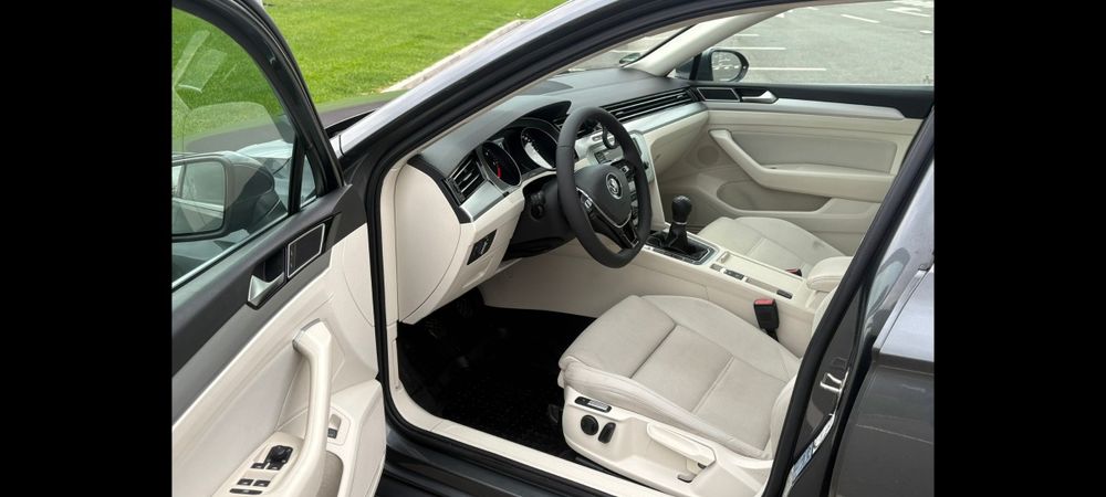 VW Passat, An fabr.2015, EURO6, Panoramic, Faruri LED