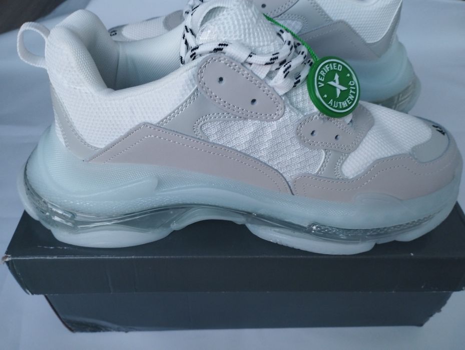 Balenciaga Triple S, marimea 43, cadoul ideal, urgent