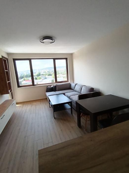 Дава се под наем Двустаен апартамент в Варна, Победа - 60 кв.м за 600 € - Снимка #1