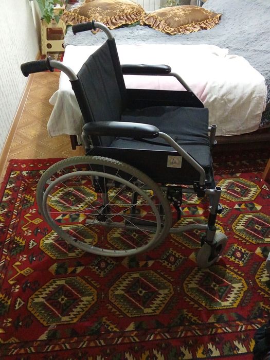 Инвалидная коляска