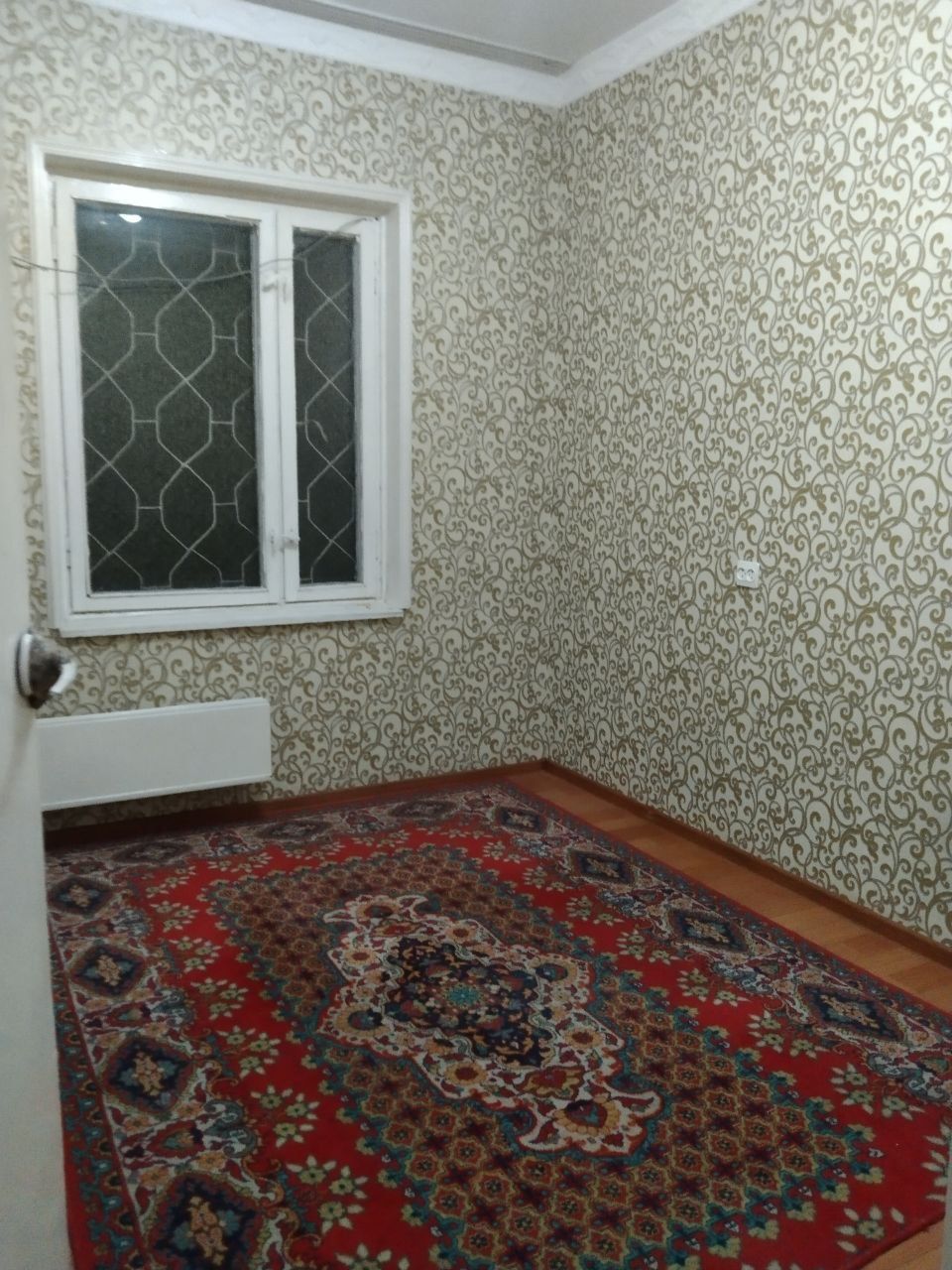Yunusobod 5 kvartalda kv bor srochna bollarga maklersiz