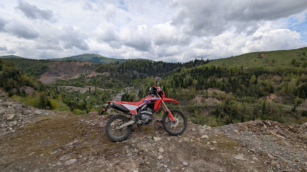 motocicleta dual sport Honda CRF 300 L
