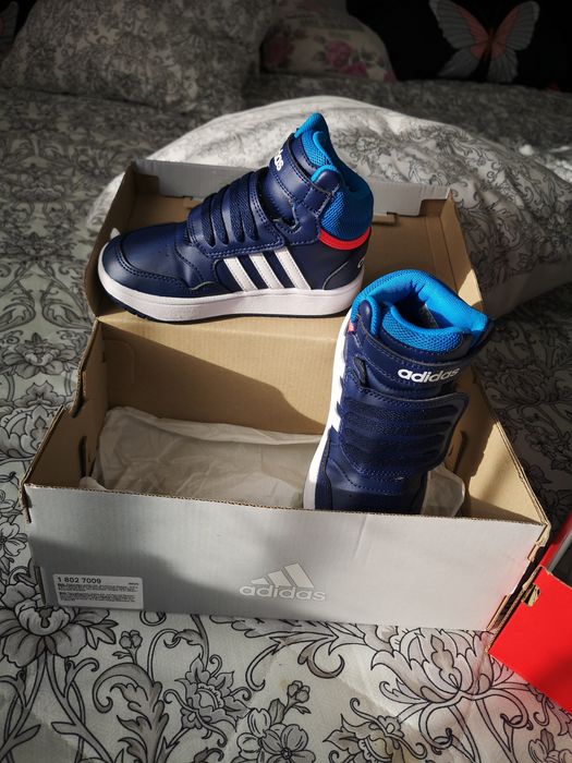 Vând ghetuțe copii originali