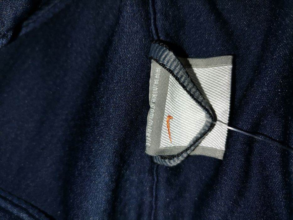 Продавам фланелка на NIKE