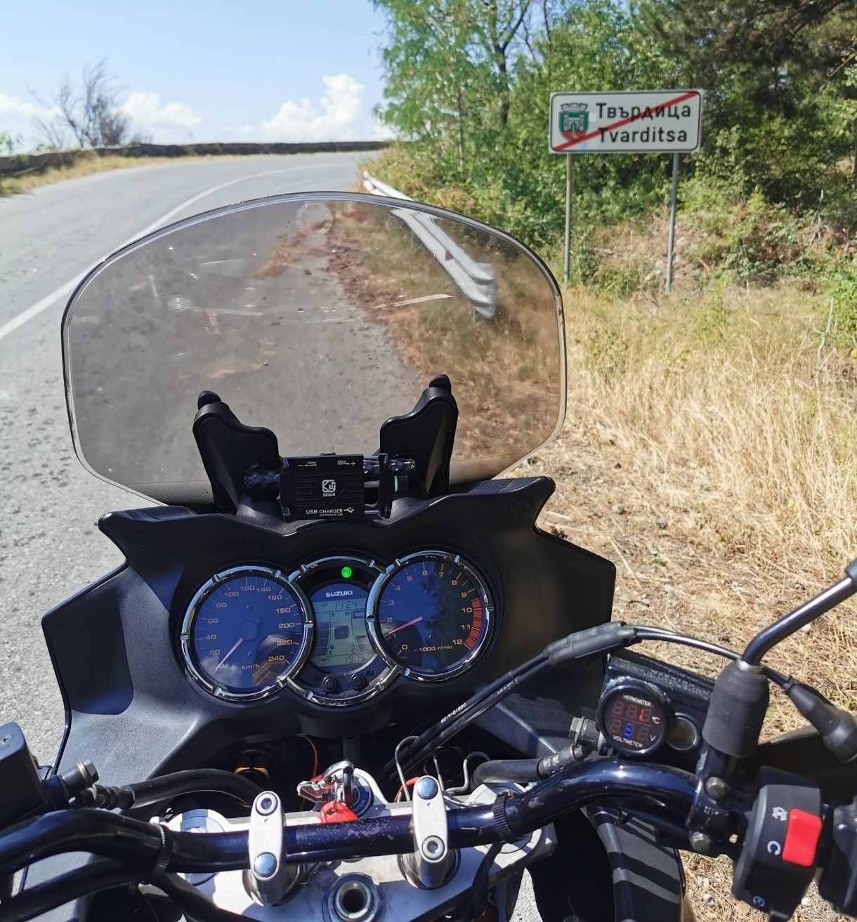 Suzuki V-stron 1000