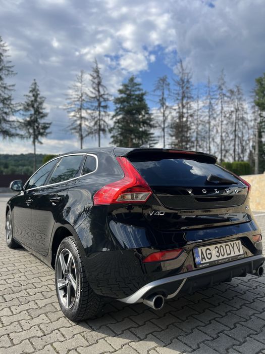 Volvo V40 R-Design