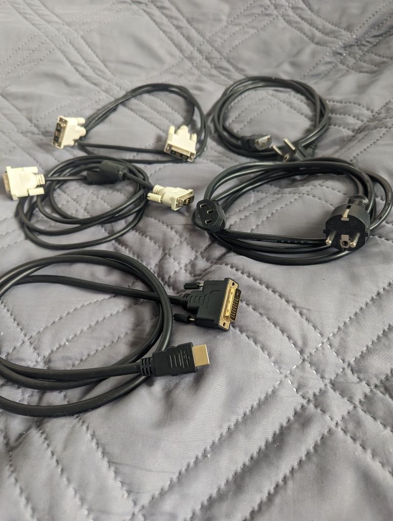 Кабели за компютър - 2x DVI, 2x захранващи, 1х DVI - HDMI