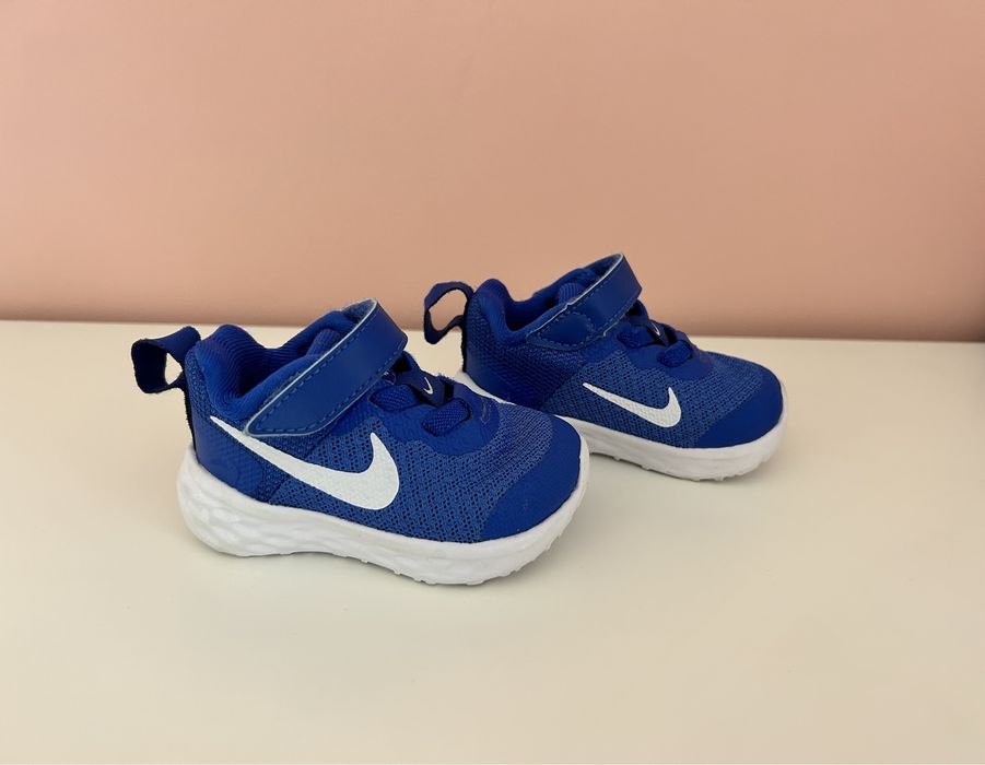 Бебешки обувки Nike Revolution 6