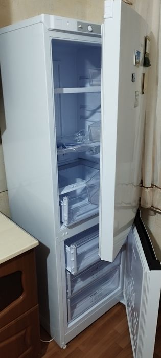 Холодильник Бирюса 820NF