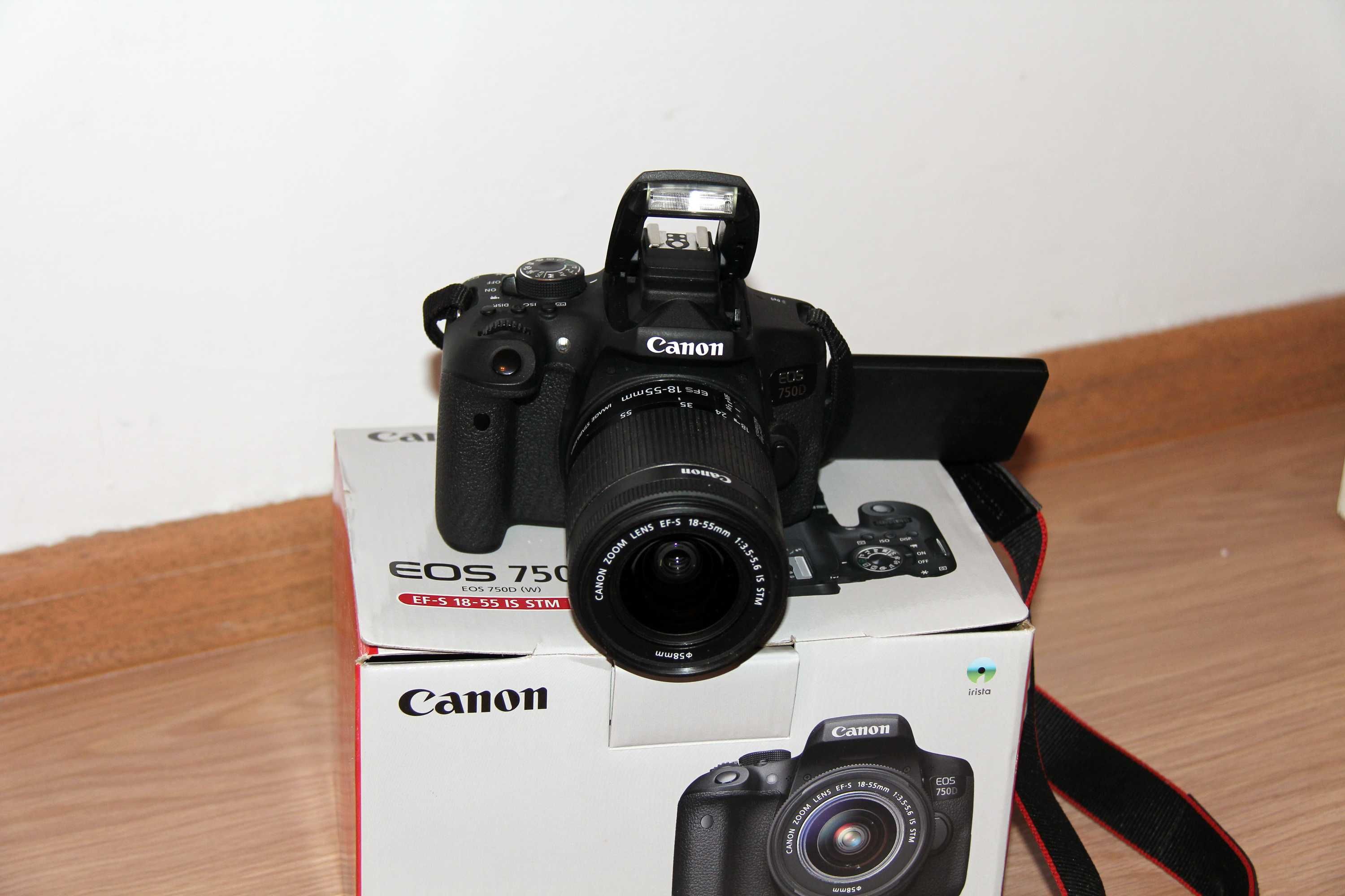 Профессиональный фотоаппарат Canon 750D 18-55mm STM. Как новый