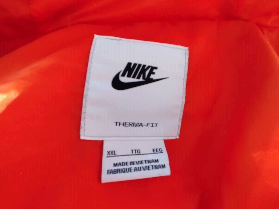 Яке на Nike размер XXL