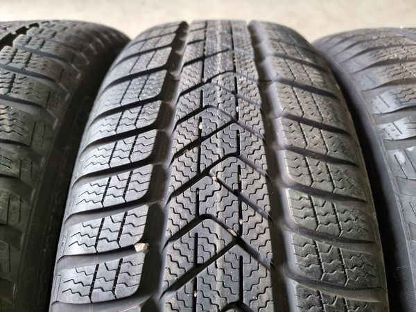 225/60/18 PIRELLI 4бр