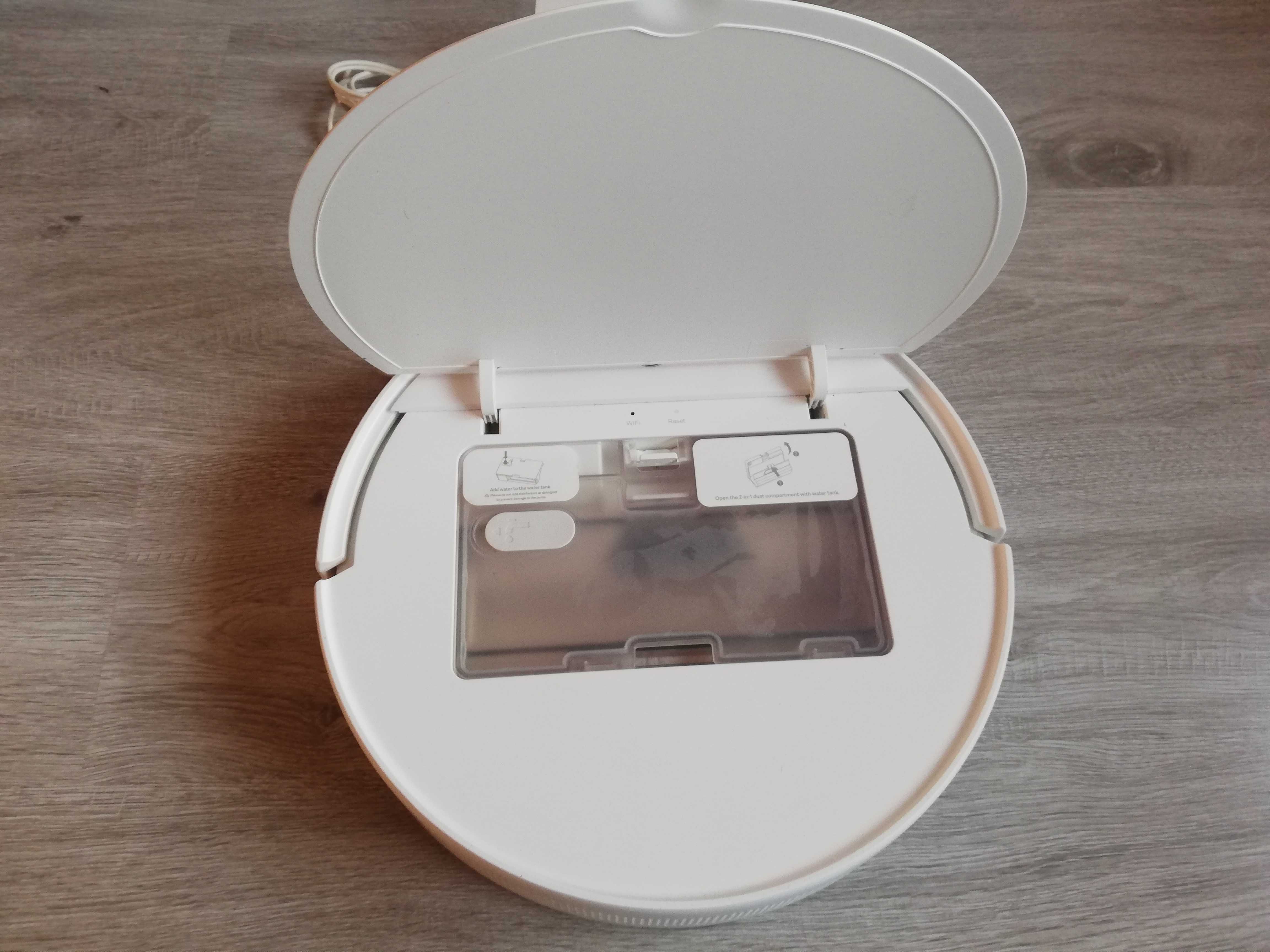 Mi Robot Vacuum-Mop Essential прахосмукачка робот