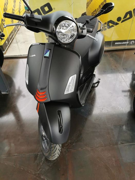 Vespa GTS 125 Super Sport Vespa GTS Super Sport 125 EURO 5+