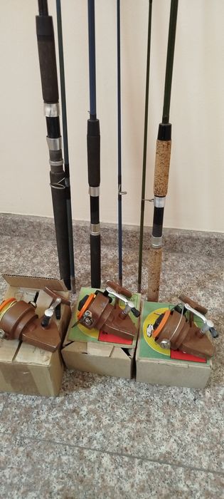 Три броя въдици и макари Germina