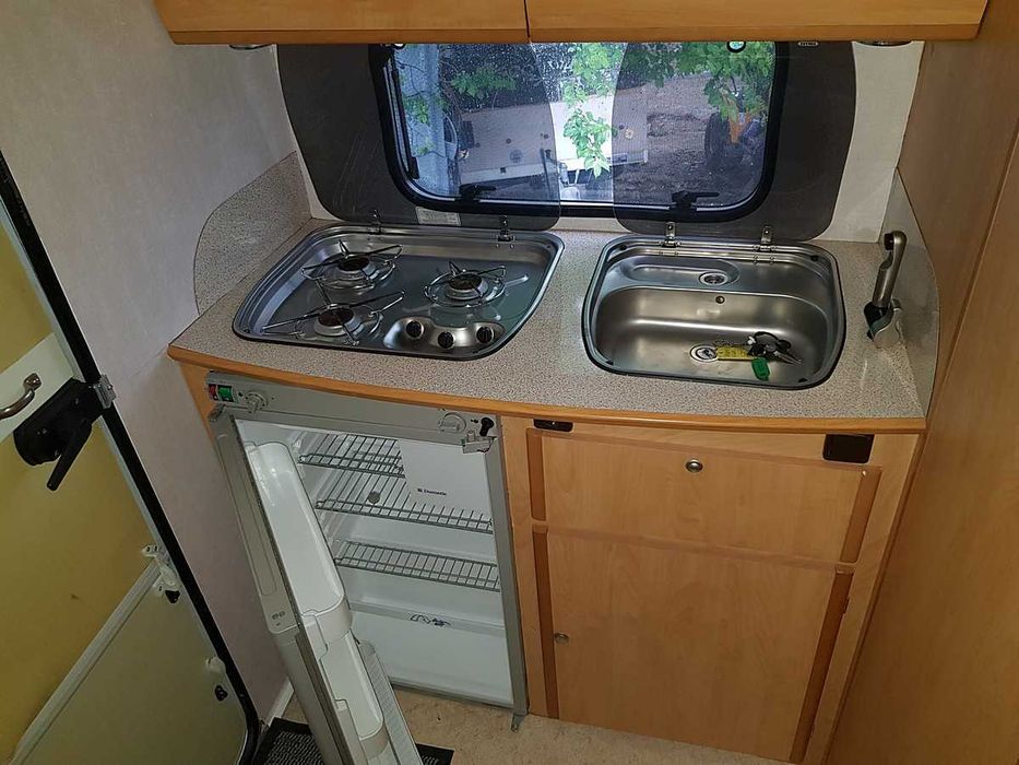 Продавам каравана  Trigano Rubis 380 2006г