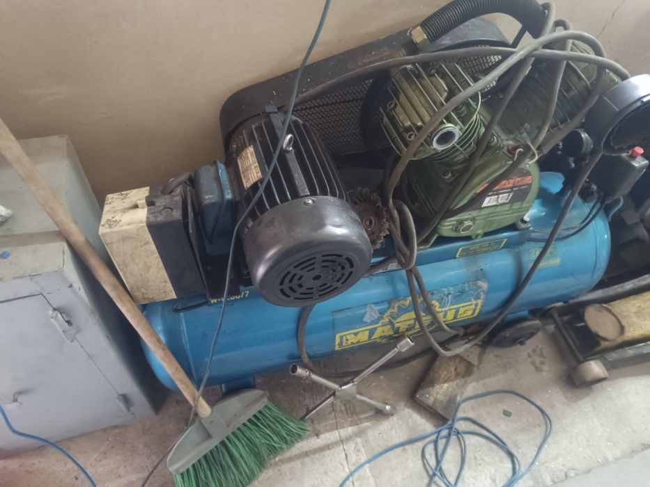 Продам компрессор