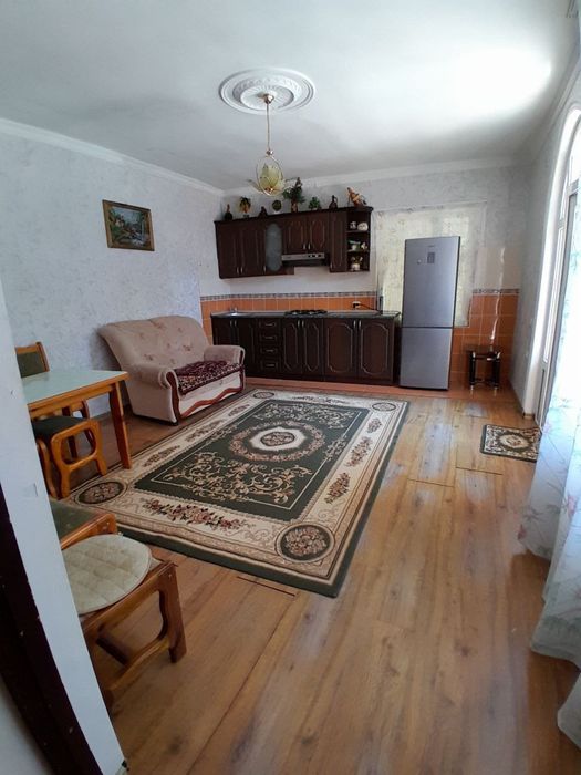 Продаётся участок с двумя домами. Площадь участка 20 соток.