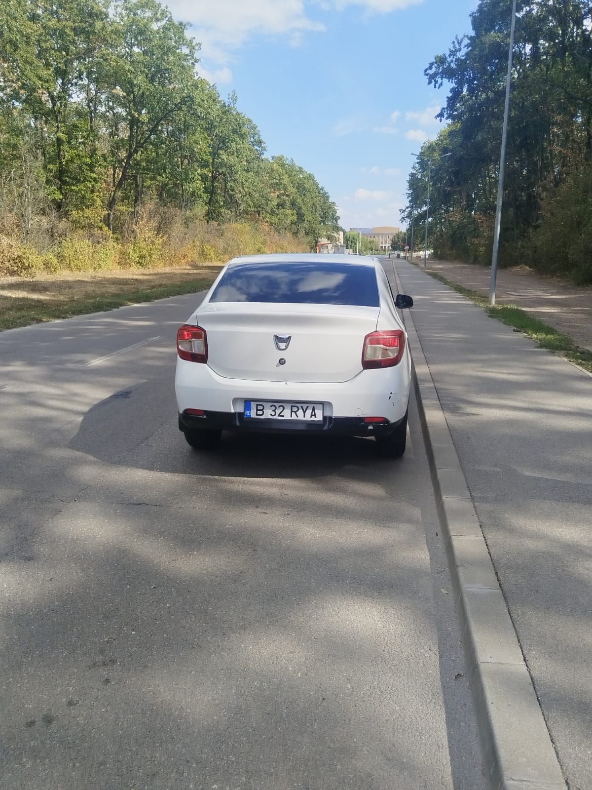 Dacia Logan preț 4650 euro discutabil
