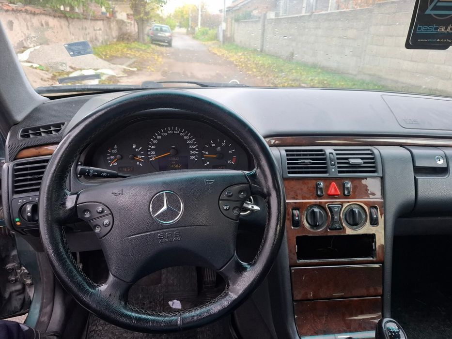 Мерцедес C270 на части