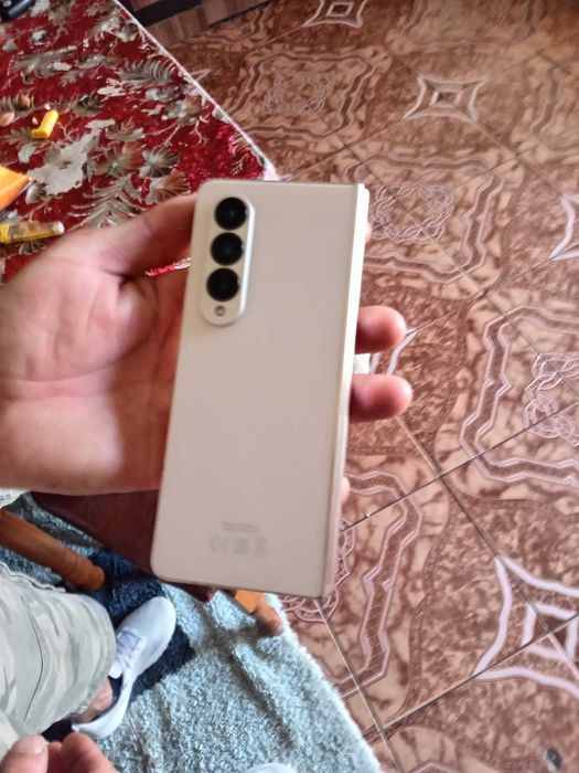 vand samsung z fold4