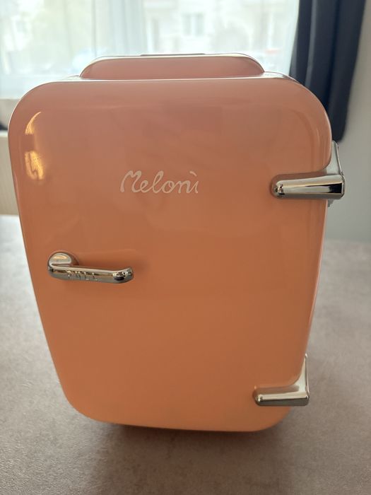 Frigider cosmetice Meloni
