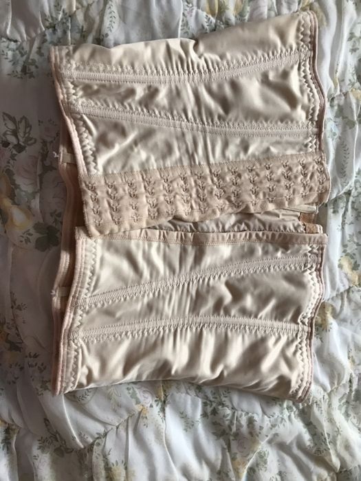 Корсет худеющим