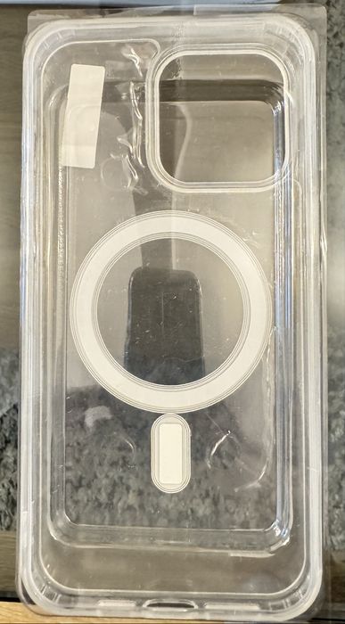 Huse Iphone 15 Pro Max NOI Nefolosite Negociabil ( 2 cu una gratis )